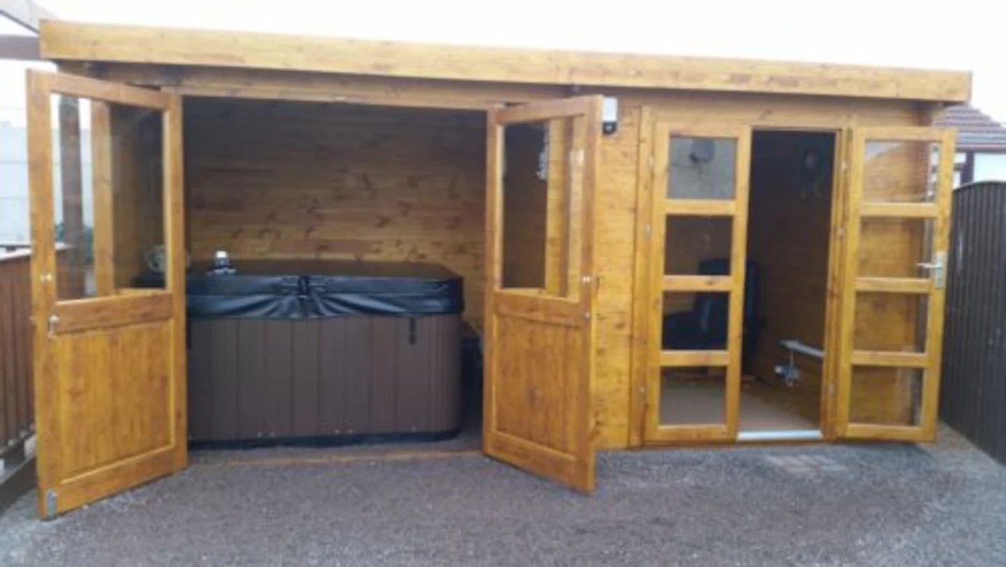 Elburg-Log-Cabin-500x282