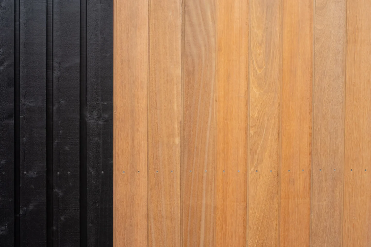 Channelsiding Bankirai schutting