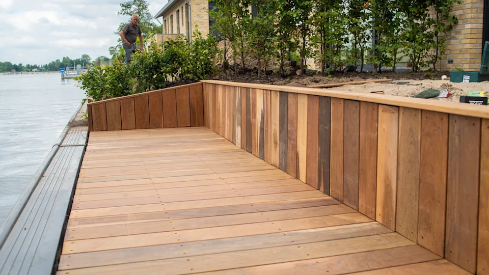 Ipé vlonder aan het water