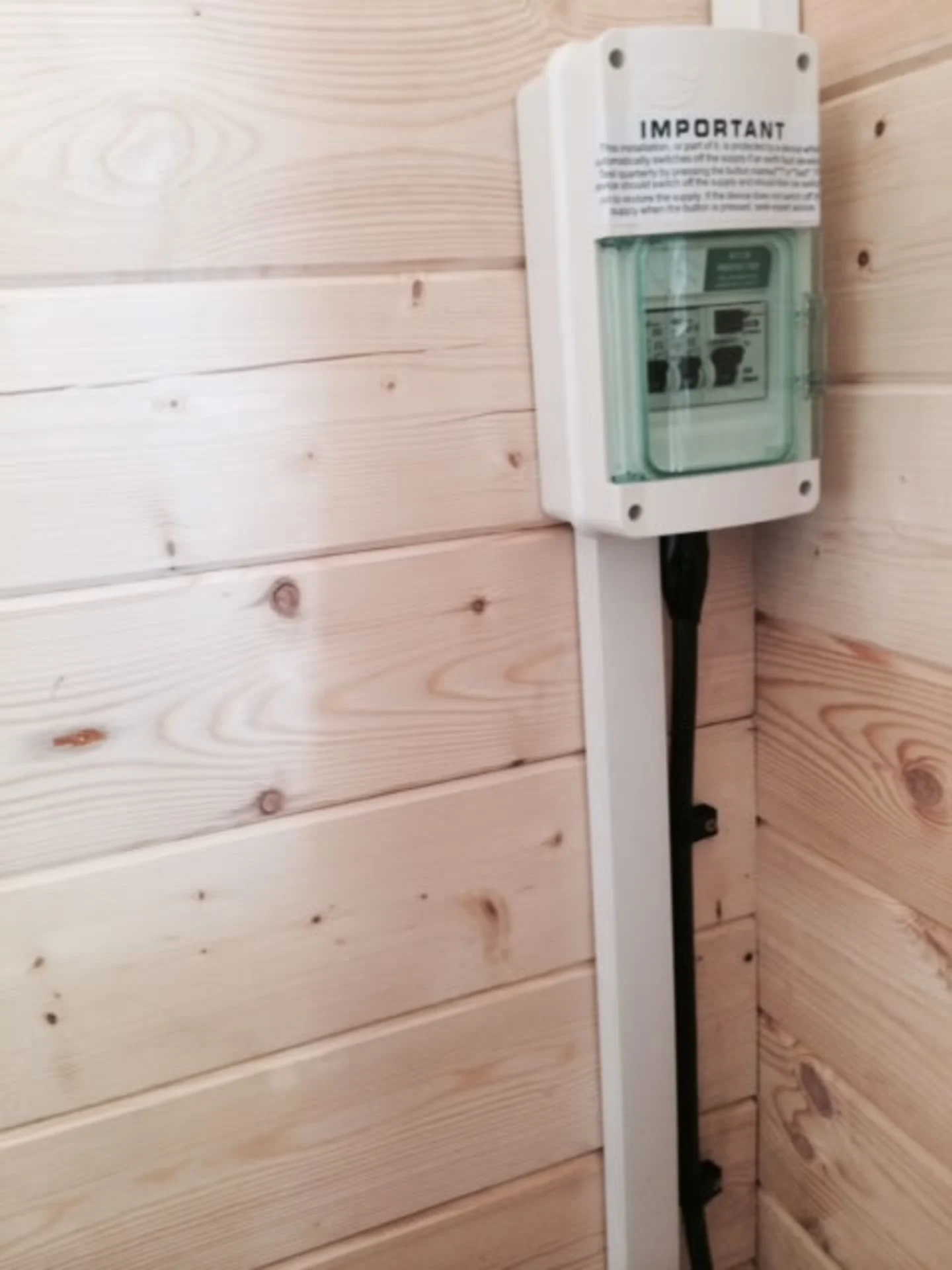 electrics-log-cabin-1