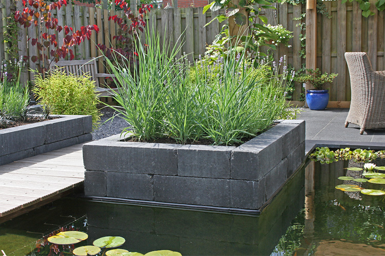 Muurelementen en stappelblokken