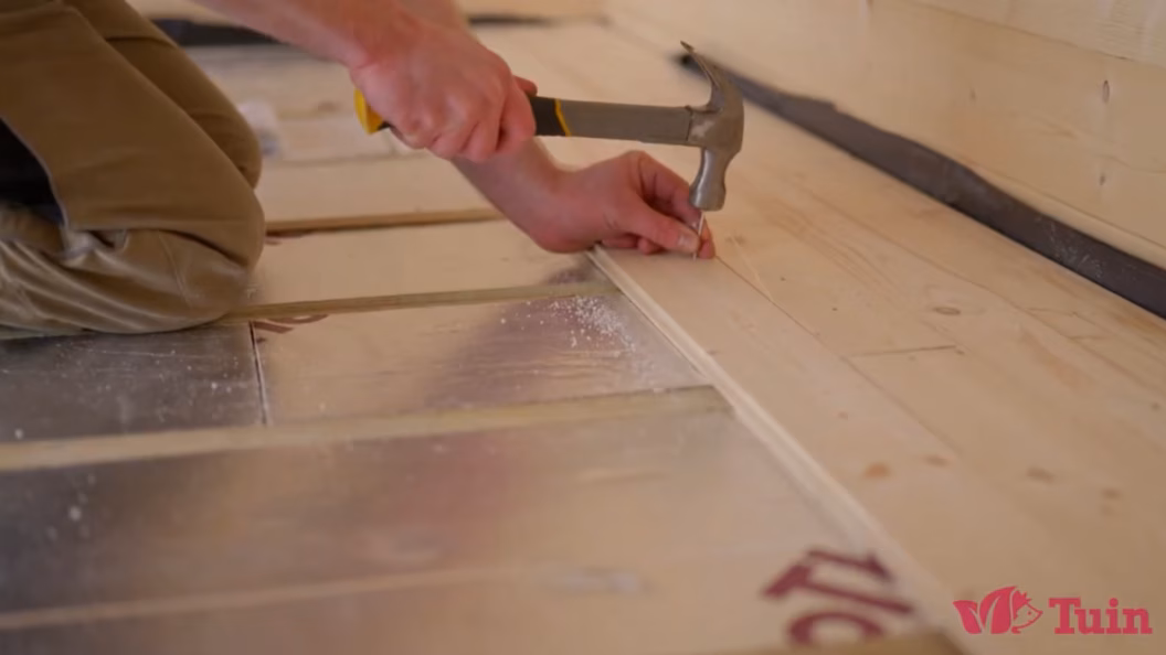 how-to-install-log-cabin-or-summerhouse-floor-guide-5