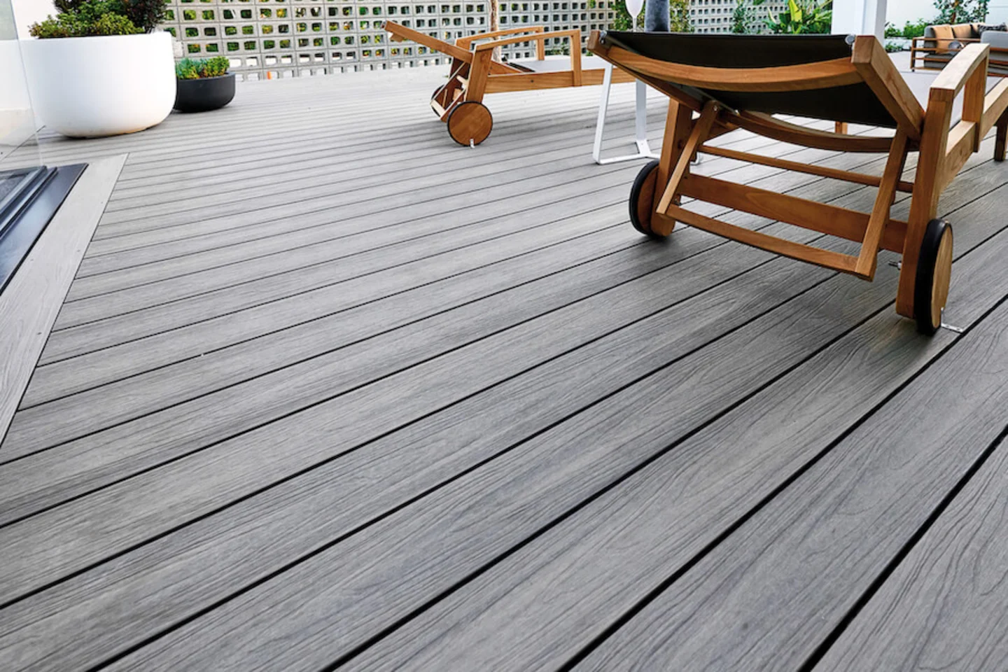 Fun deck WPC composiet multigrey dark 138mm houtnerf zijde