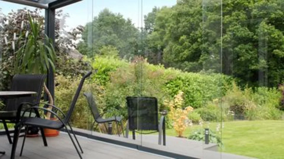 Glasschuifwand tuinkamer glazen wandsysteem