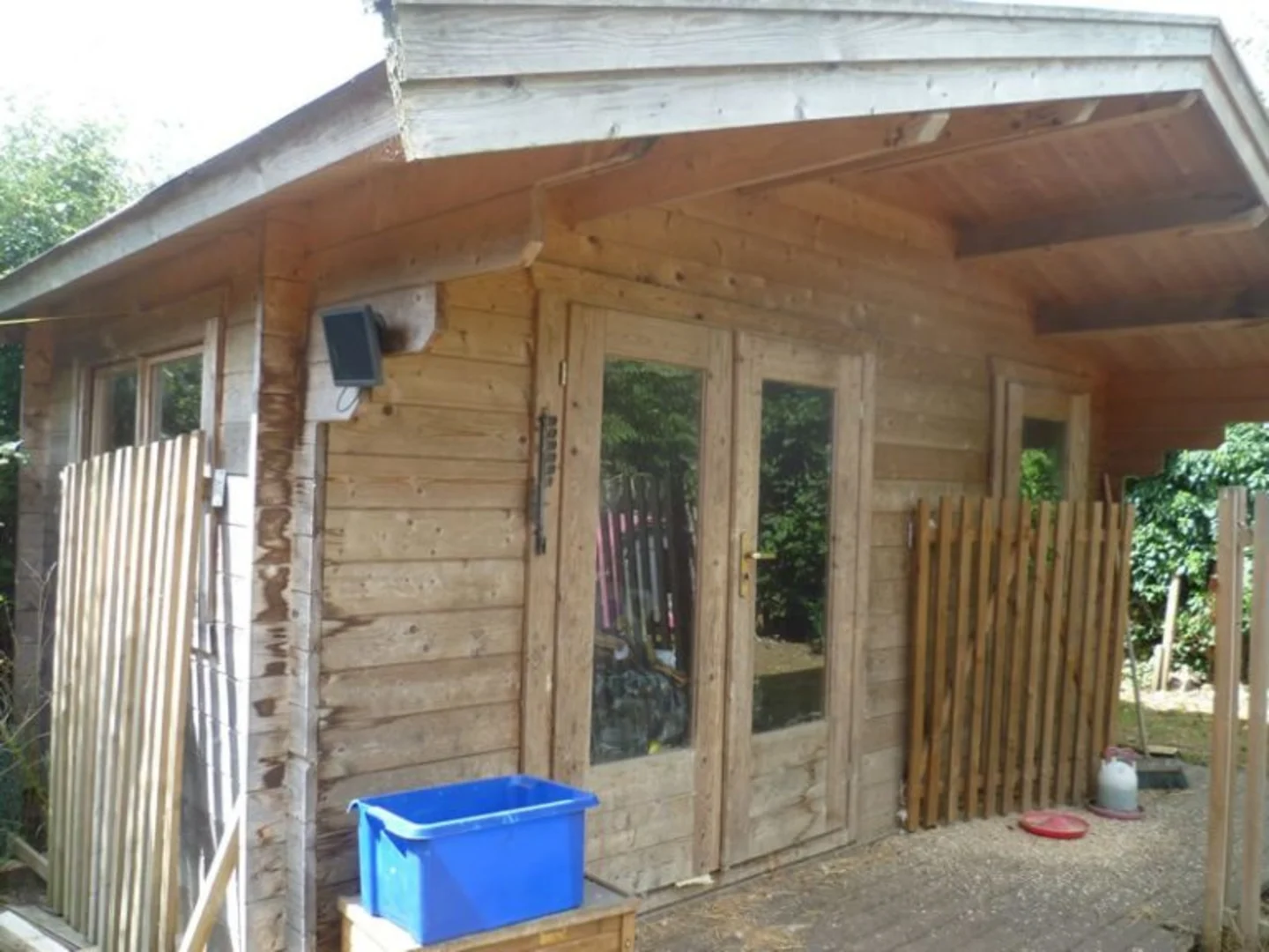 untreated-log-cabin-768x576