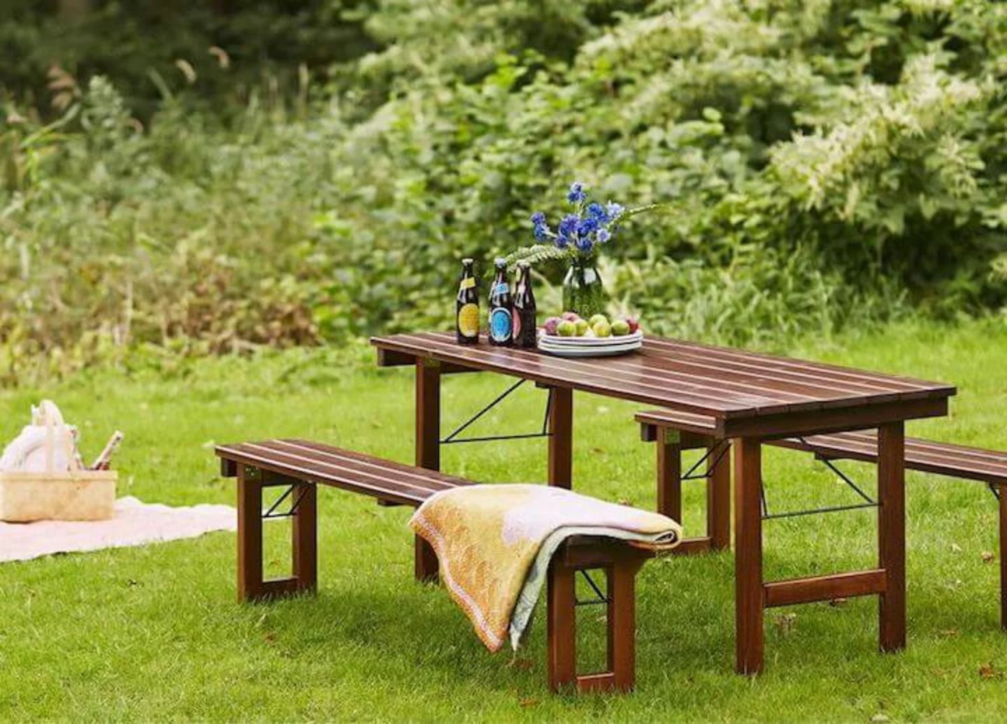 picknick bruin grenen