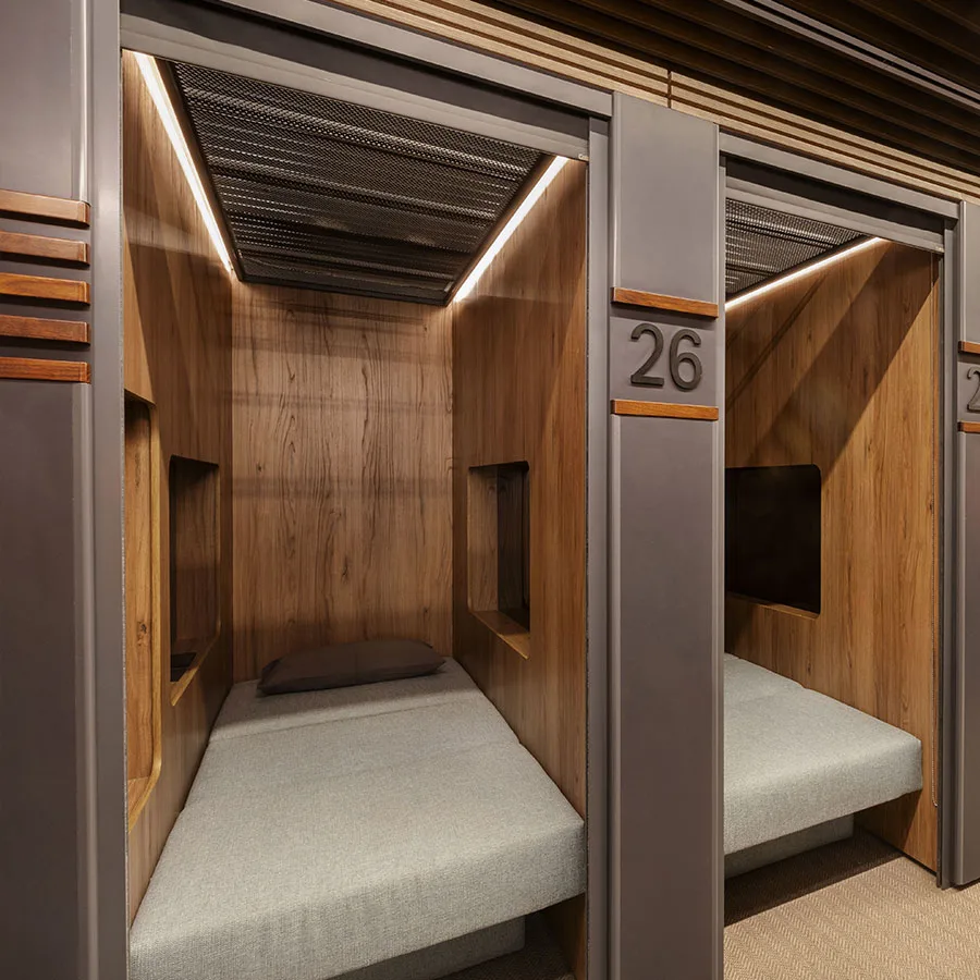 Sleepover, Lima airport, Nap pod rooms