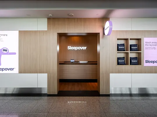 Sleepover DXB 1D sleeping pods