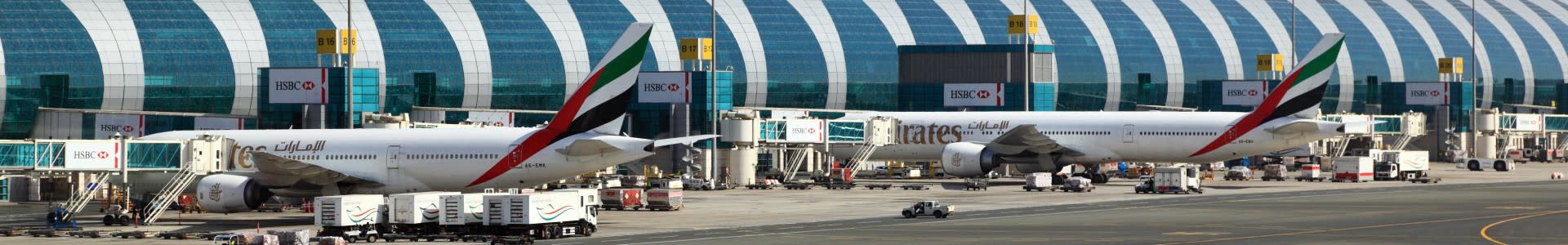 Dubai Airport, 2 Emirates airplanes