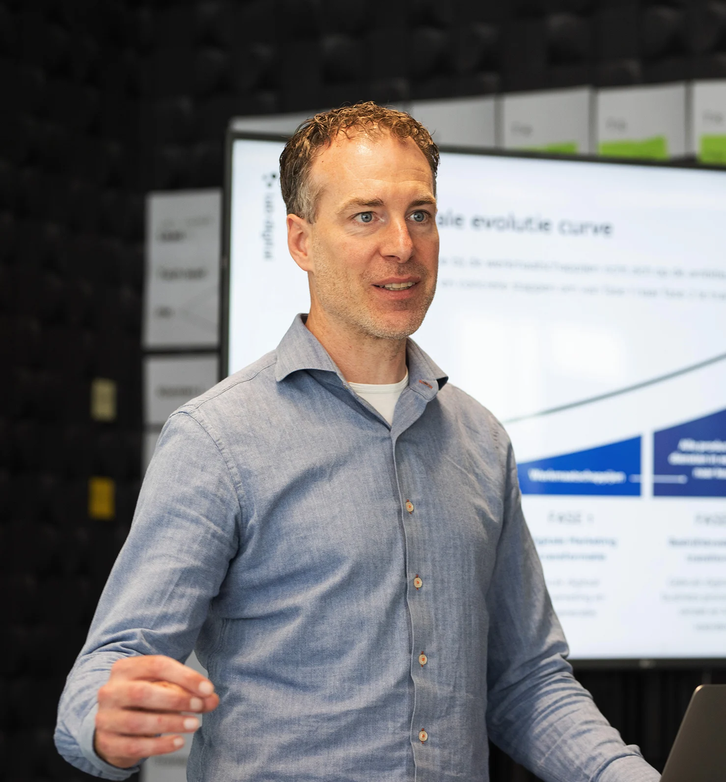 Uploaded from images folder: louwman-04.jpg