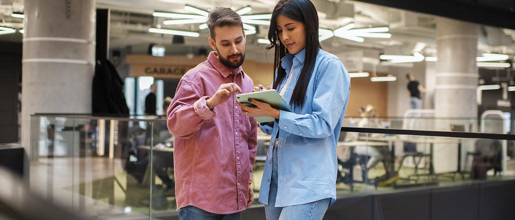 The Four Trends Shaping B2B E-commerce in 2025 | Lab Digital