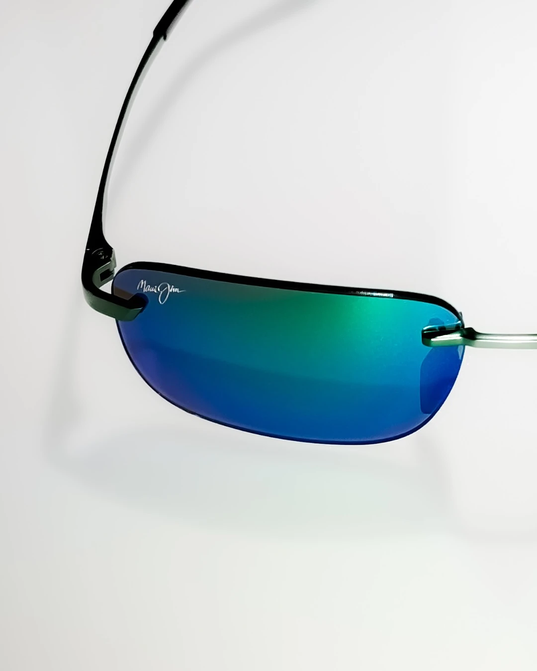 100% Authentic Maui Jim.