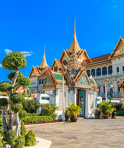 Bangkok Royal Grand Palace shutterstock 169216514 (485x580)
