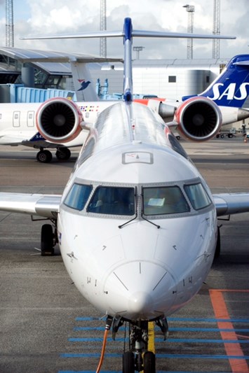sas_fly_crj900