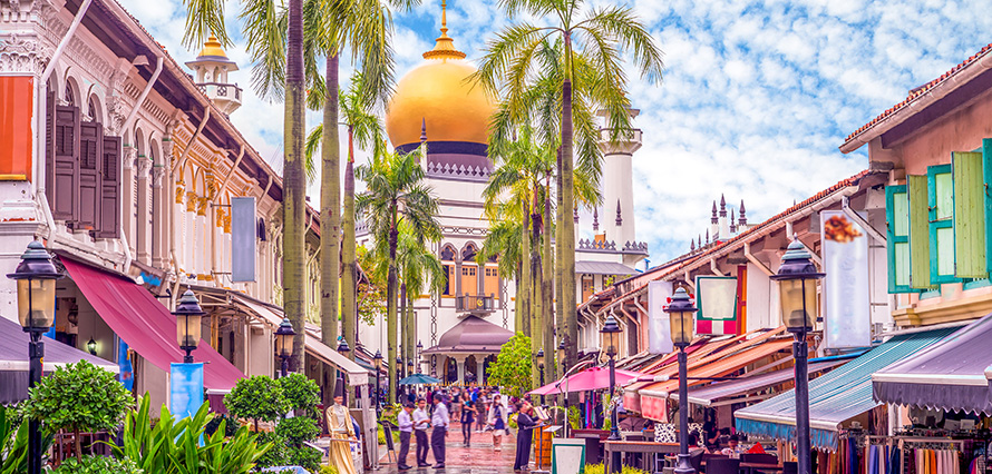 Singapore Sultan Mosque (Masjid) shutterstock 610985705 (890x426)