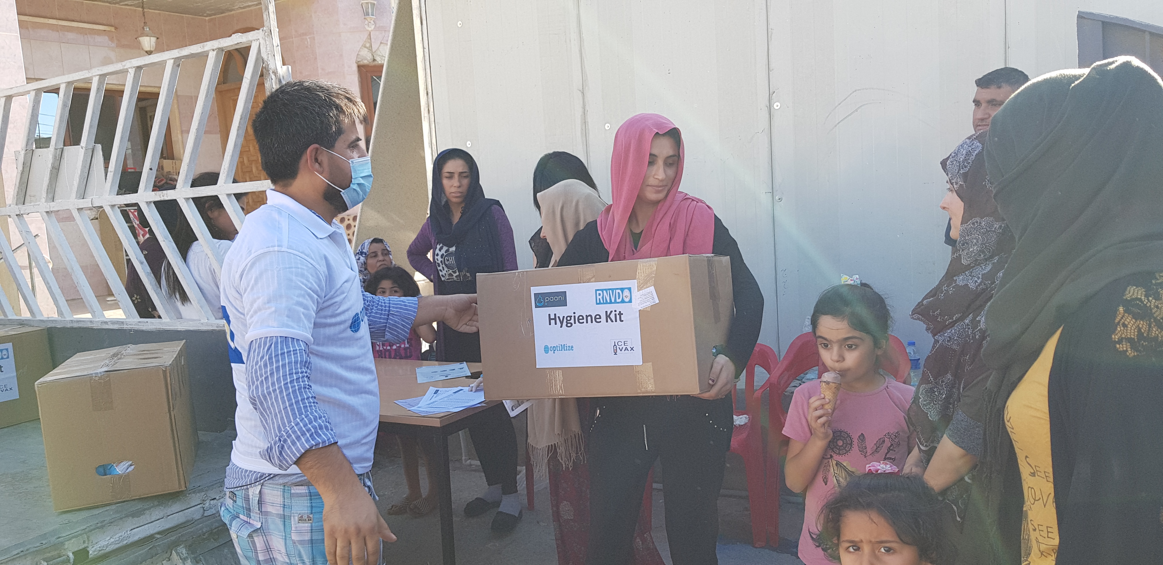 Providing hygiene kits to Syrian refugees in Erbil - Image 4