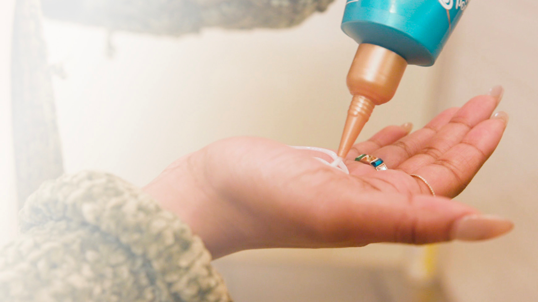 DESCUBRE CONSEJOS PARA SUPERAR LA DESCAMACIÓN, LA PICAZÓN, EL ENROJECIMIENTO Y MÁS. DESCUBRE CONSEJOS PARA SUPERAR LA DESCAMACIÓN, LA PICAZÓN, EL ENROJECIMIENTO Y MÁS.