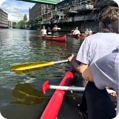 Heyflow team in kayaks