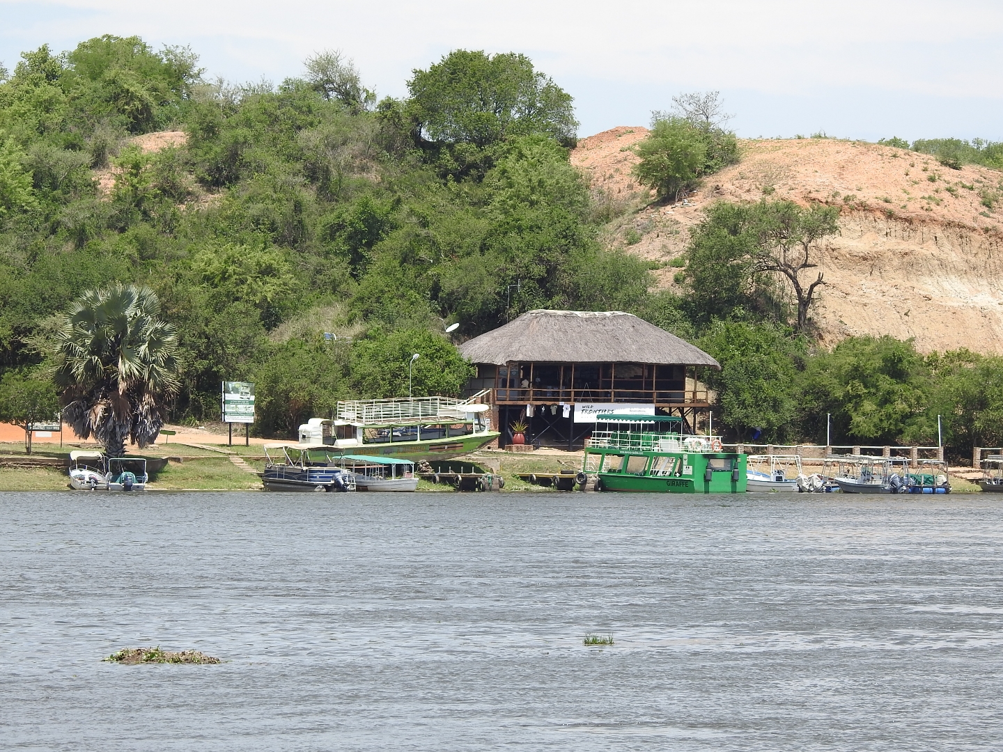 Boat station nearby the stunning Murchison falls.