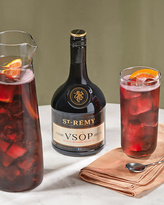 Recipe - St-Rémy Fizzy Sangria - Featured Image