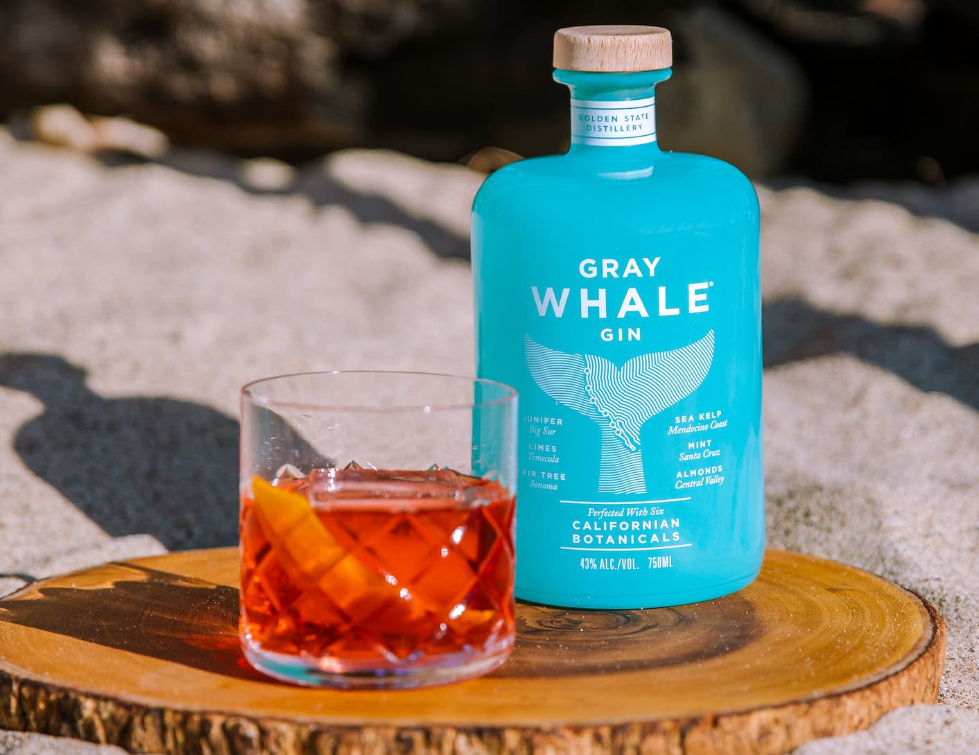 Article Content 65.3: Gray Whale Gin - Split Tout Image