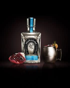 Recipe - Herradura Pomegranate Mule - Featured Image Recipe - Herradura Pomegranate Mule - Featured Image