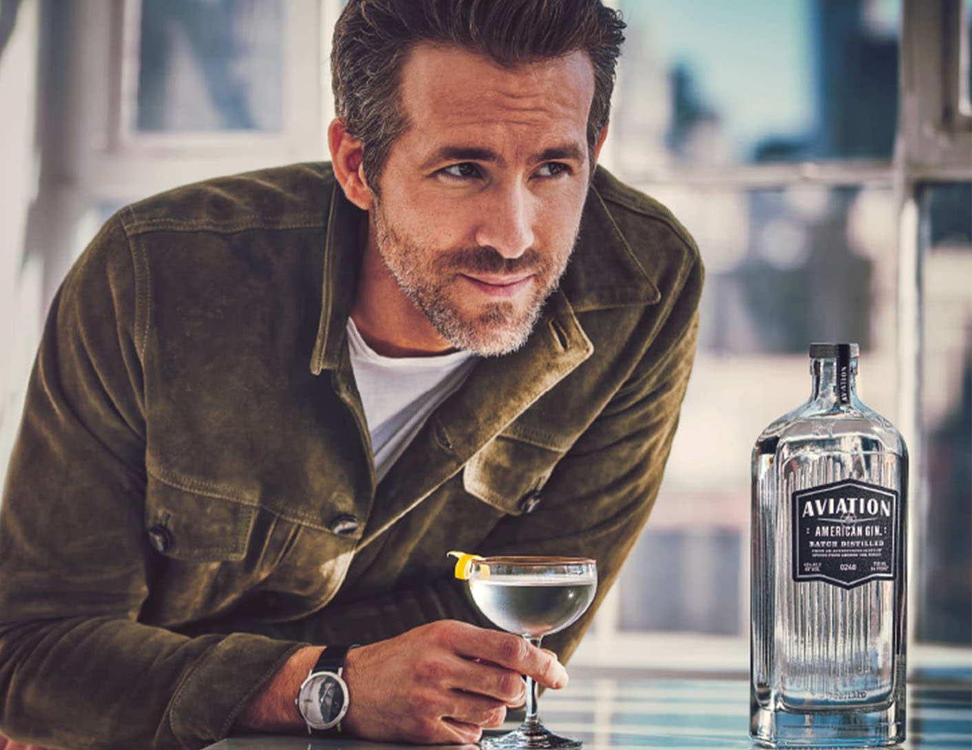 Article Content 150.4: Ryan Reynolds - Split Tout Image