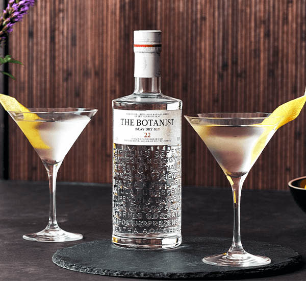 Celebrate Valentine's Day with Tantalizing Cocktails for Two