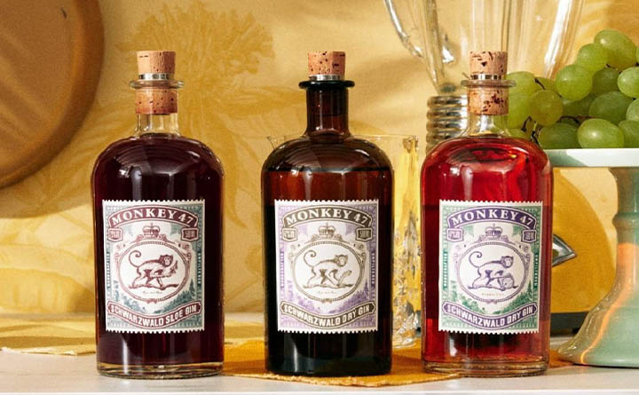 MONKEY 47 ジン ２本セット Monkey 47 Schwarzwald Dry Gin and 2 Ceramic Cups Gift Set