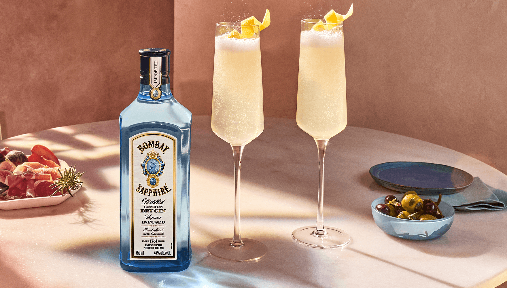 Article Content 105.5: Bombay Sapphire - Image Article Content 105.5: Bombay Sapphire - Image