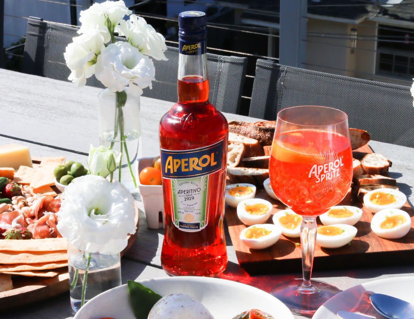 Article Content 94.2: Aperol Spritz - Split Tout Image