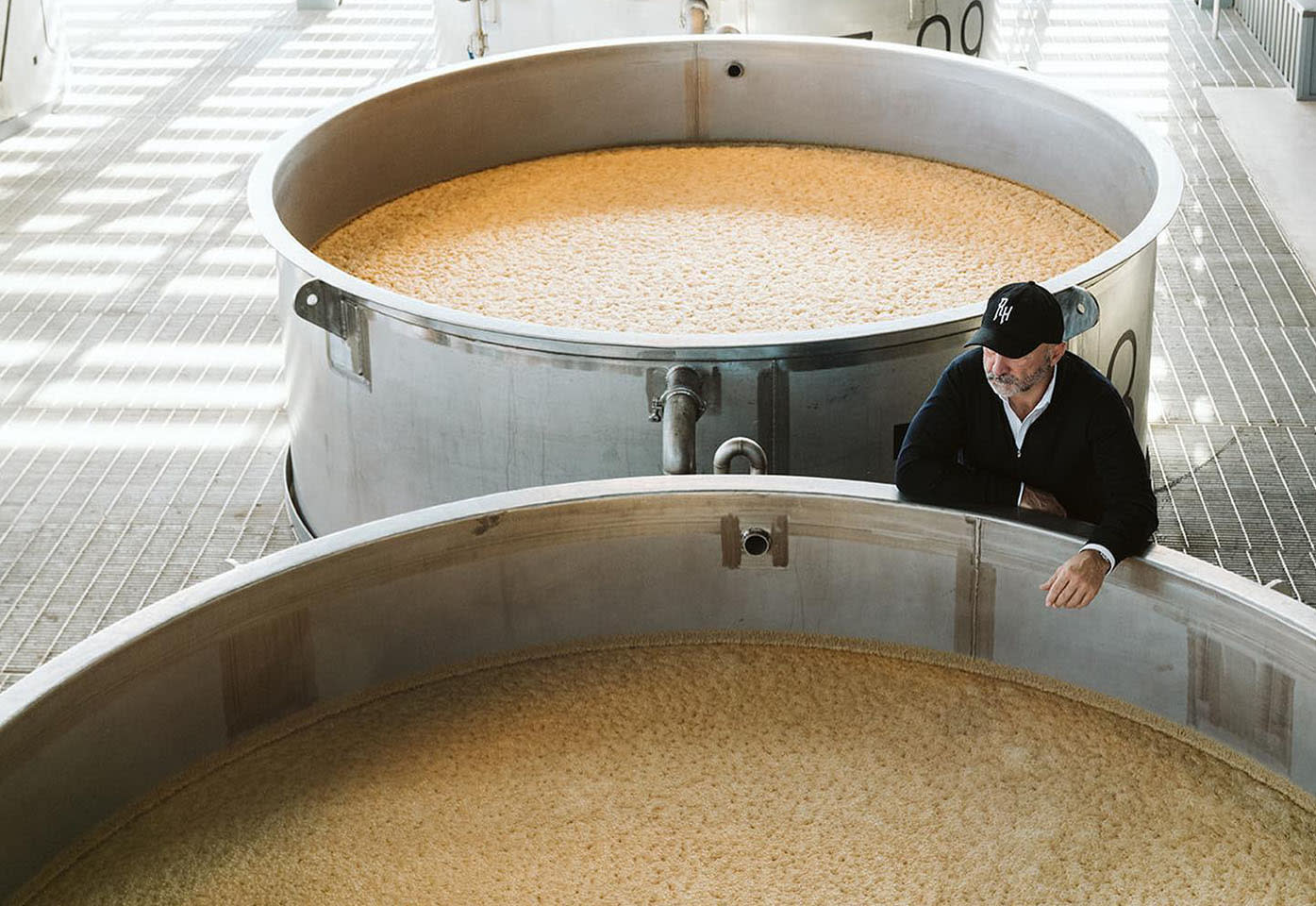 Article Content 198.5 Behind the Brand Image 3