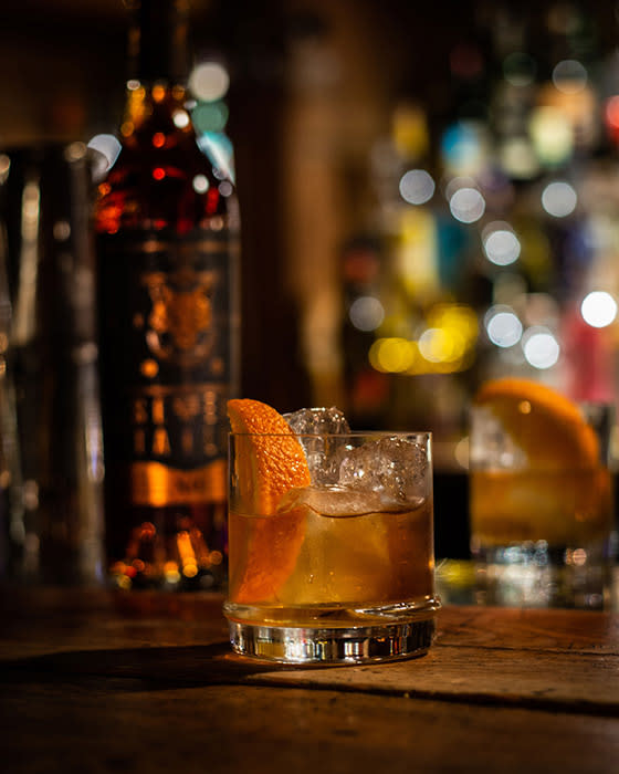 Recipe - Seven Tails Fox on the Rocks - Featured Image