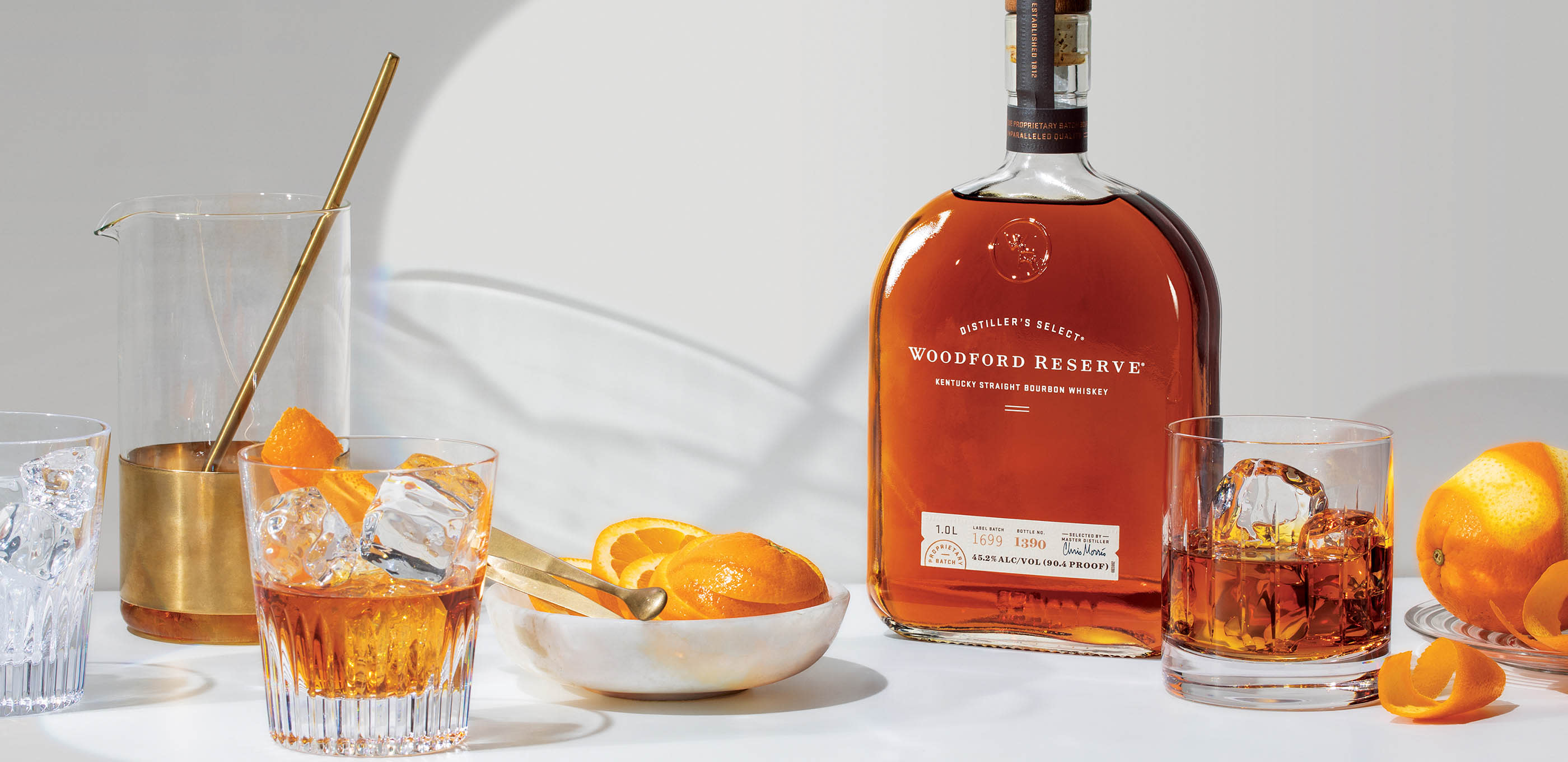 Article 194: 10 Bourbon Cocktails to Mix at Home - Featured Image Article 194: 10 Bourbon Cocktails to Mix at Home - Featured Image