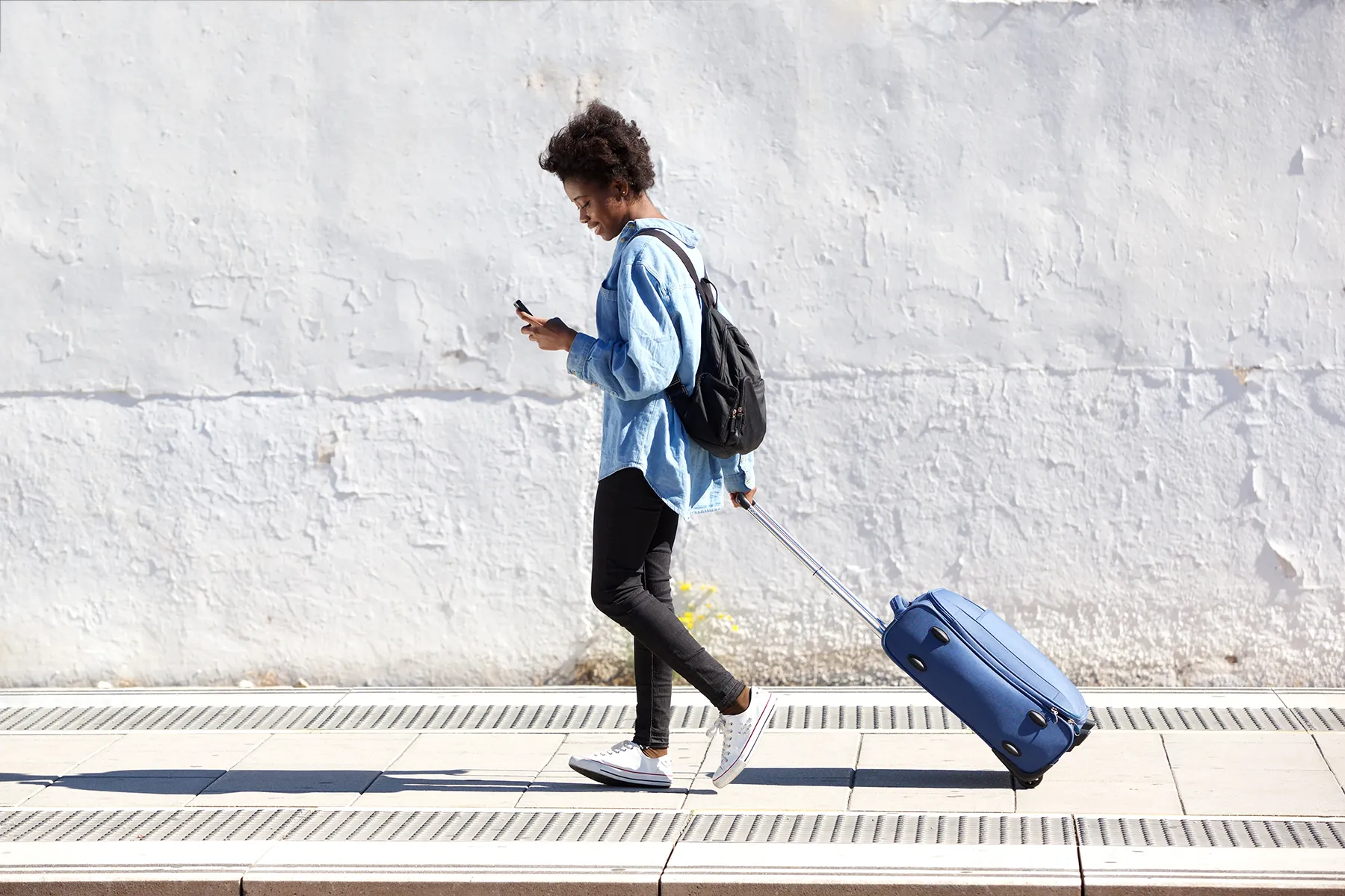 Media / Mobility / 3G-to-VoLTE Roaming / Multicard - Related Content / Card / Image / Mitigating the Roaming Gap