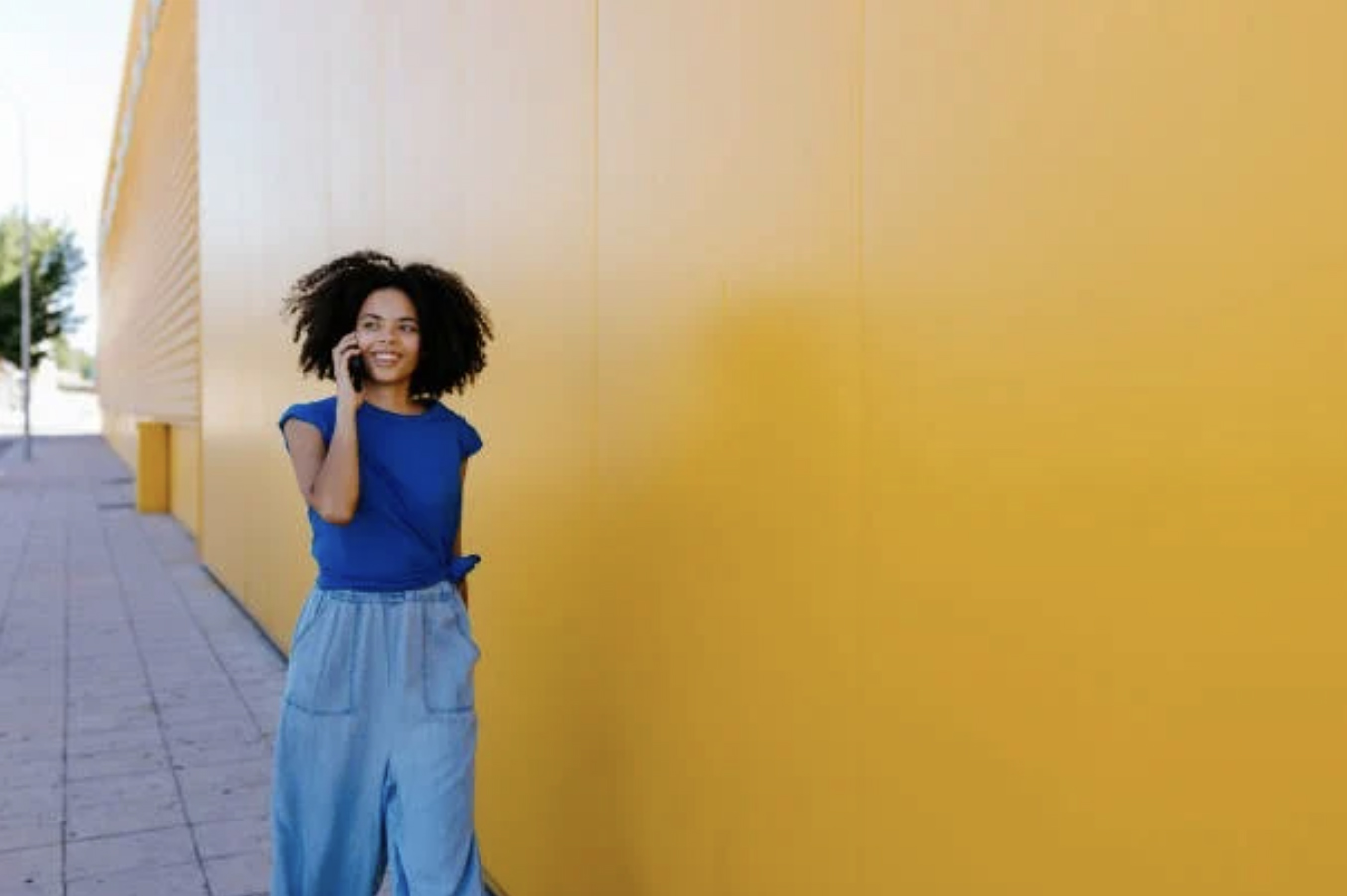 Media / Mobility / 3G-to-VoLTE Roaming / Multicard - Related Content / Card / Image / The VoLTE Roaming Journey