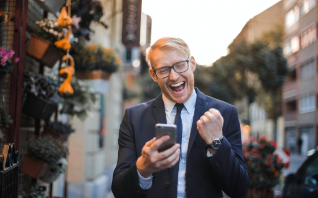 POST / happy-customer