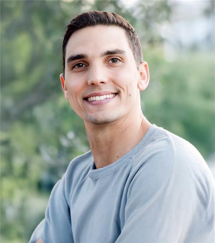 Image / Leadership / Justin Dellaportas