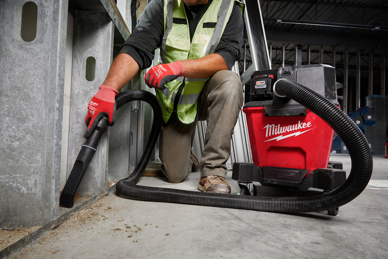 milwaukee-wet-dry-vac-innov-hero