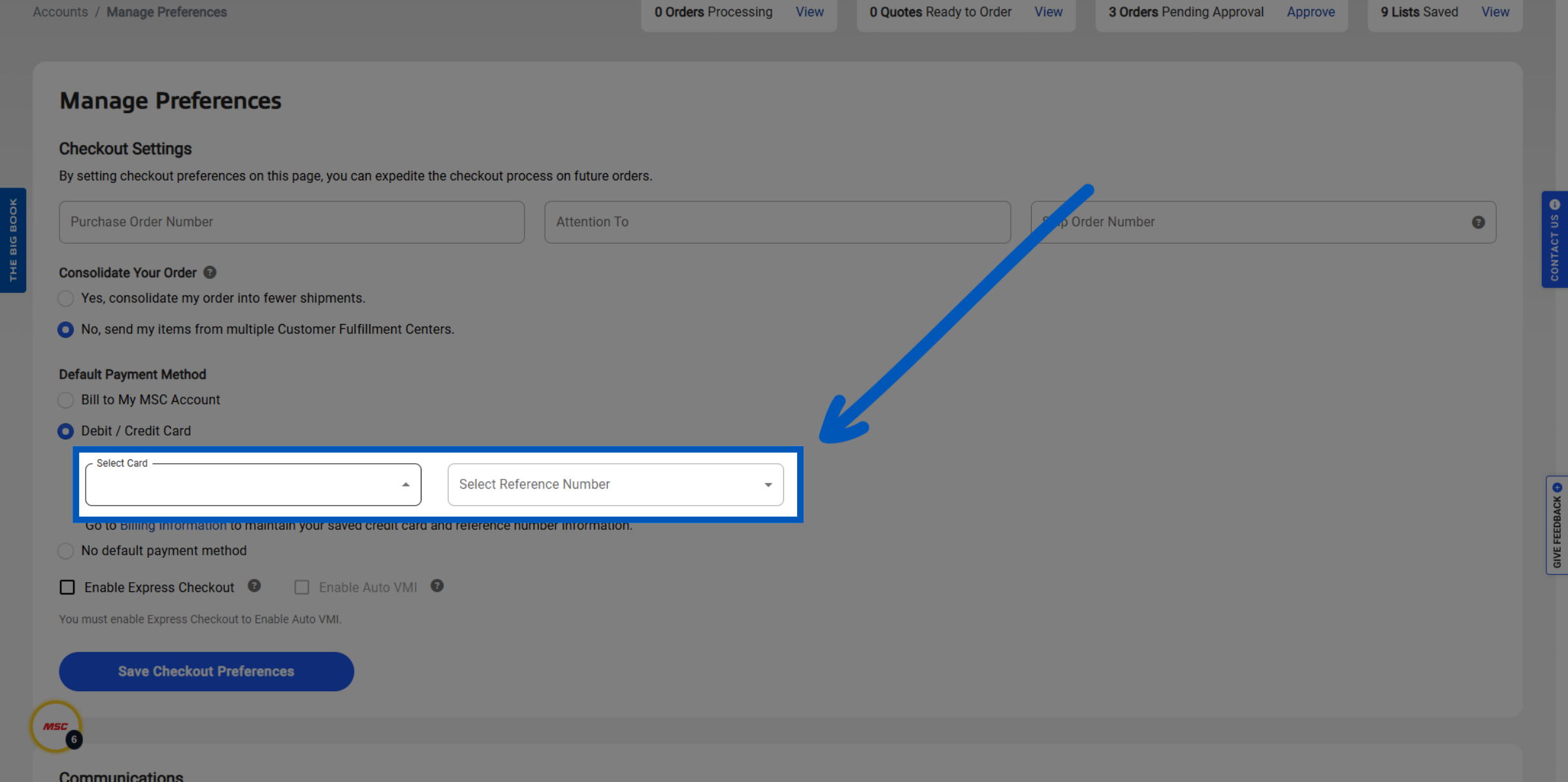Blue arrow pointing to payment method dropdown menus for selecting card and reference number in checkout preferences