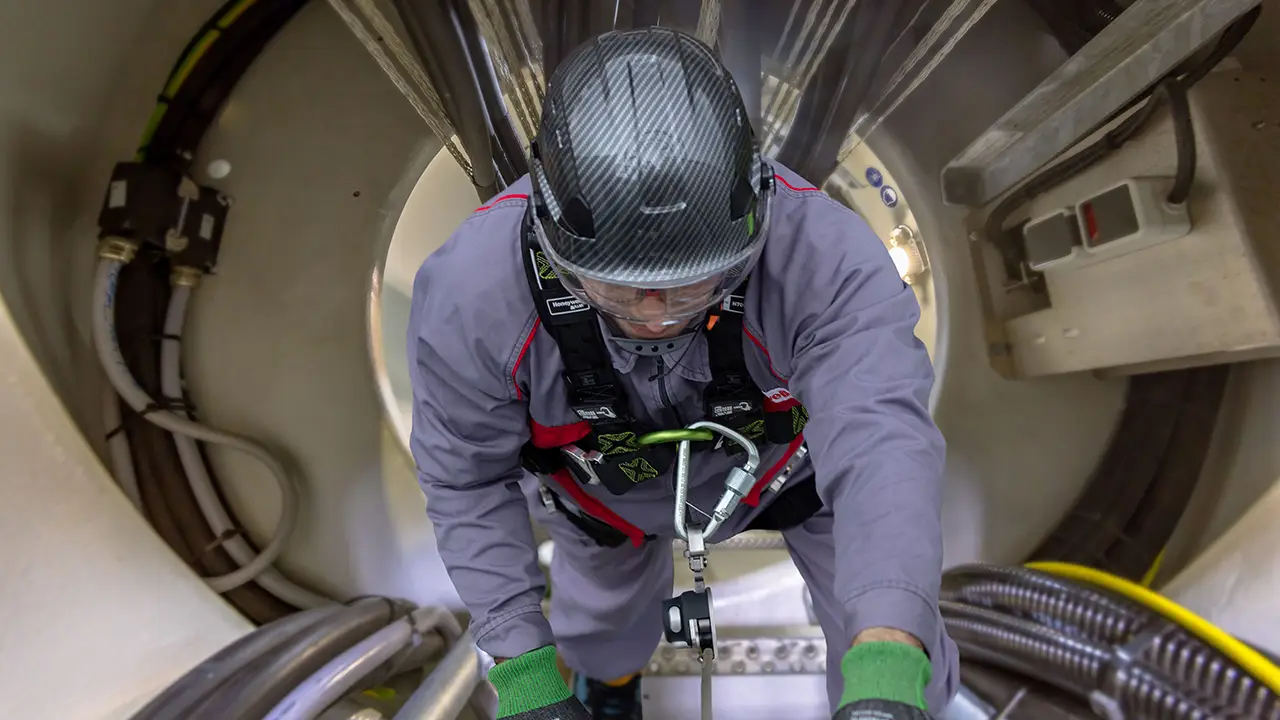 Miller® Söll Vi-Go Vertical Cable System