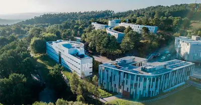 La UVigo colabora con empresas para impulsar la formación a medida