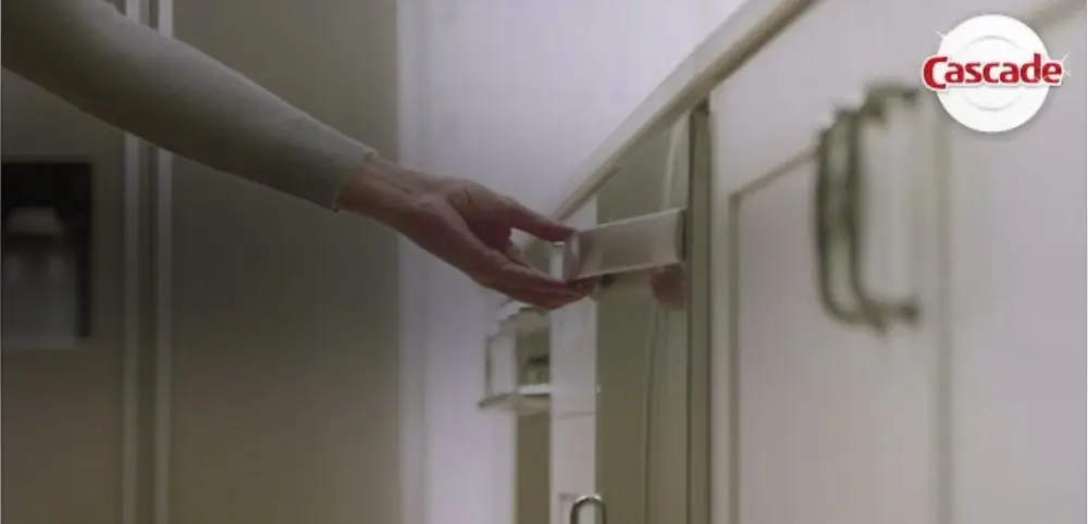 Hand opening dishwasher door horizontal banner