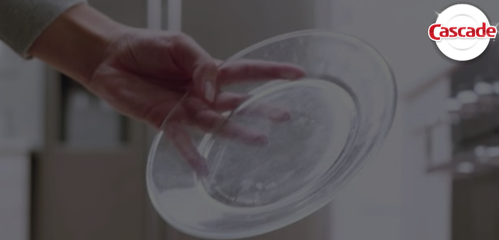 Cloudy clear glass plate