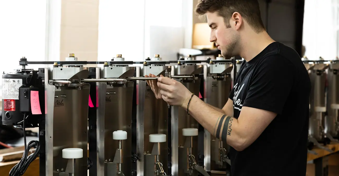 Craft beer nouvelle norme: l’emballage emporter fait différence pour garder petites brasseries ouvertes Mousse bière