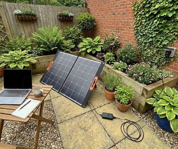 Plug in solar panel for gardens
