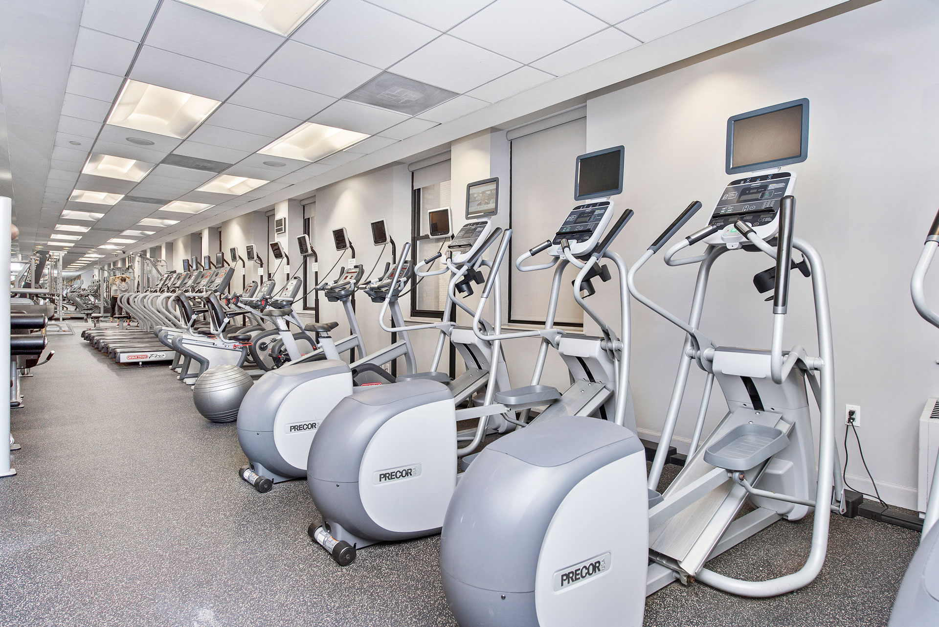 Ocean Timeless Views. Modern Luxury.