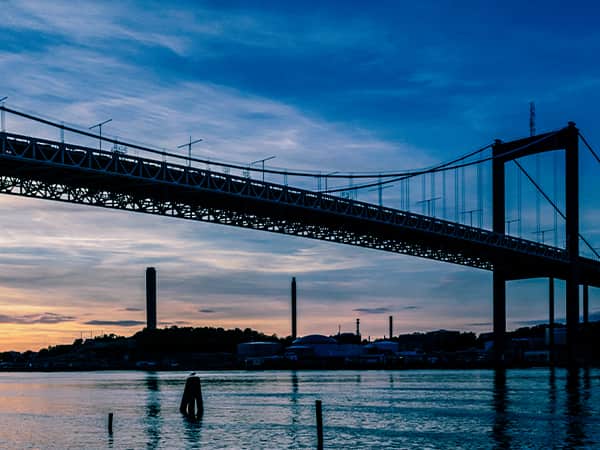 Tele2 Företag Göteborgs hamn i kvällsljus