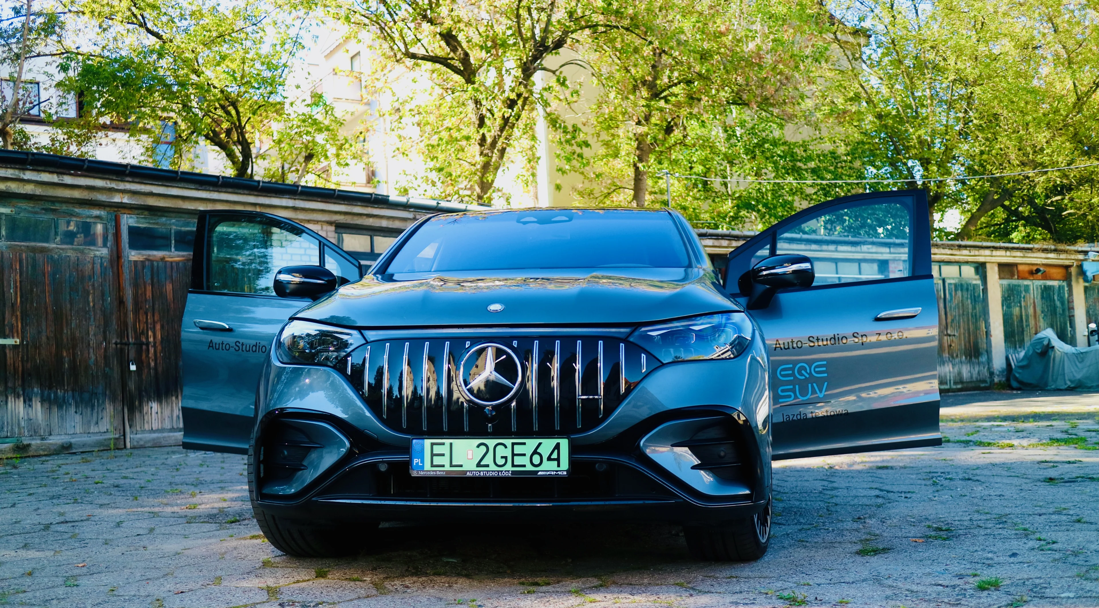 Mercedes EQE SUV przód
