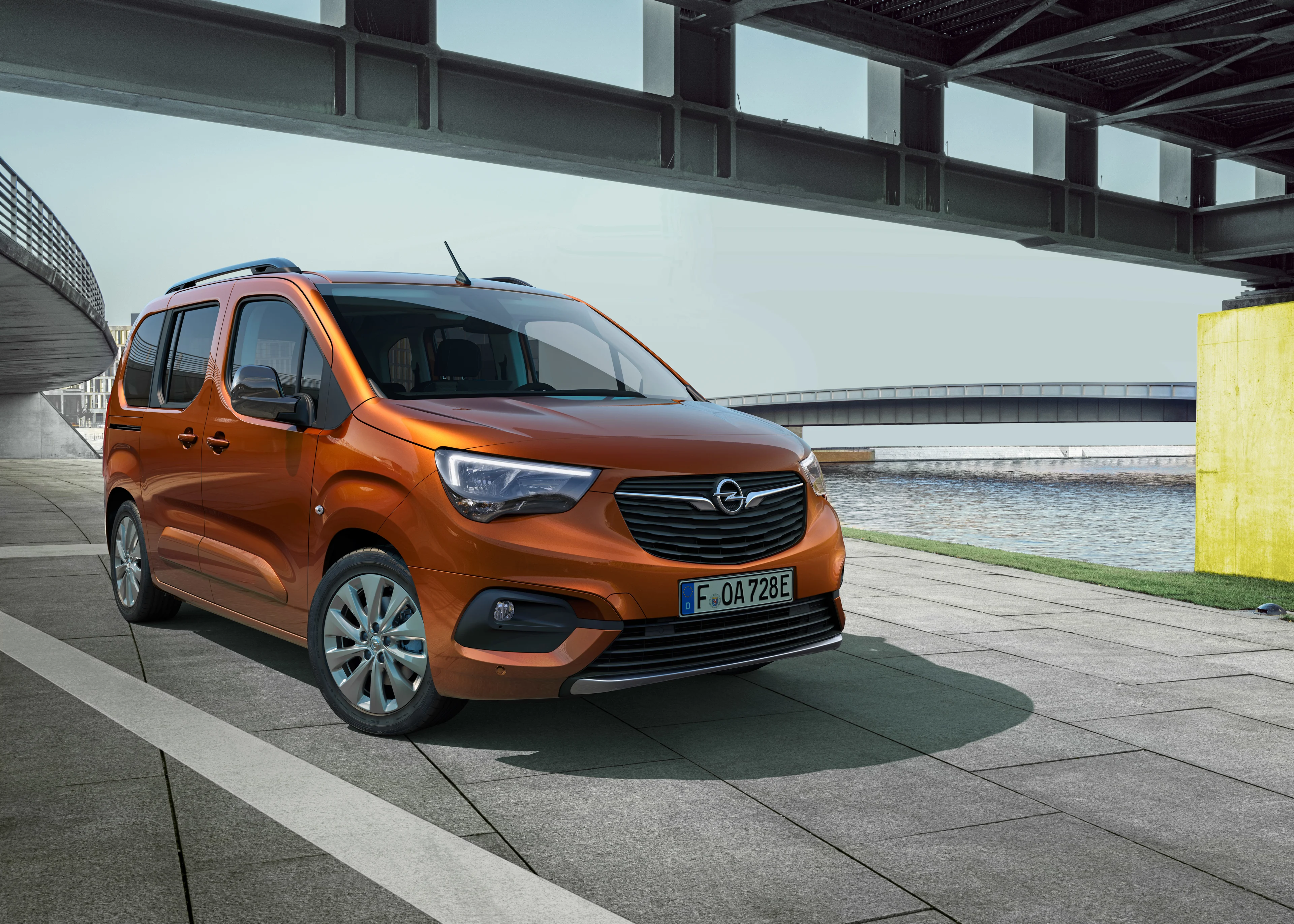 Opel Combo-e 2022 przód